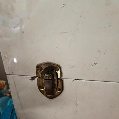 Sale Photo Thumbnail #78: General disclaimer: this is a previously owned, antique/vintage/retro item. This means that the product may have imperfections or indication of previous wear. Photos taken are to the best of our ability and represent the item as accurately as possible. Th