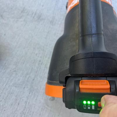 Worx Cordless 20V String Trimmer & Blower (G-MG)
