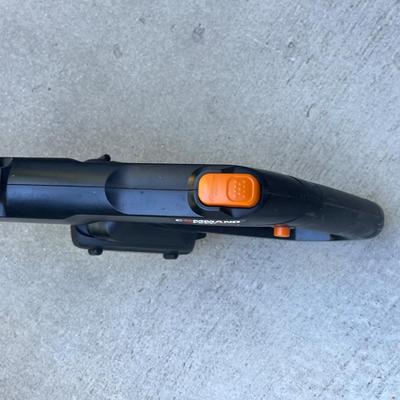 Worx Cordless 20V String Trimmer & Blower (G-MG)