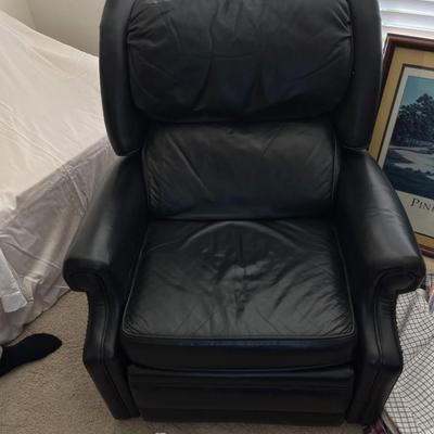 Ethan Allen Wall Away Recliner (B3)
