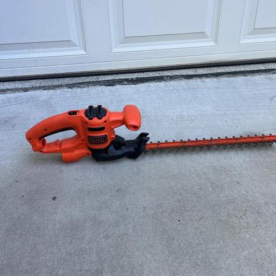 Black & Decker Electric Edger & Hedge Trimmer (G-MG)
