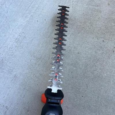 Black & Decker Electric Edger & Hedge Trimmer (G-MG)