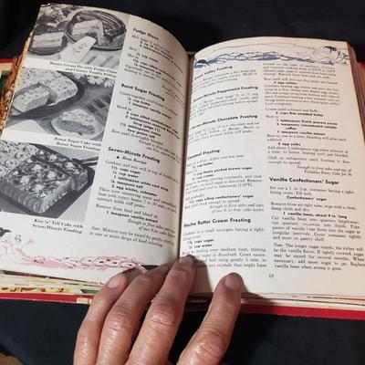 1950's Cooking Magic-Cookbooks, Pyrex Canisters & More (K-KD)