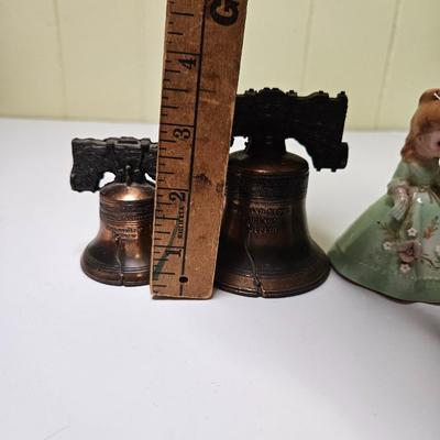Sale Photo Thumbnail #142: General disclaimer: this is a previously owned, antique/vintage/retro item. This means that the product may have imperfections or indication of previous wear. Photos taken are to the best of our ability and represent the item as accurately as possible. Th