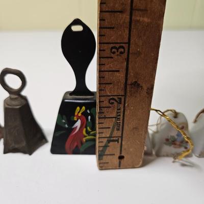 Sale Photo Thumbnail #178: General disclaimer: this is a previously owned, antique/vintage/retro item. This means that the product may have imperfections or indication of previous wear. Photos taken are to the best of our ability and represent the item as accurately as possible. Th
