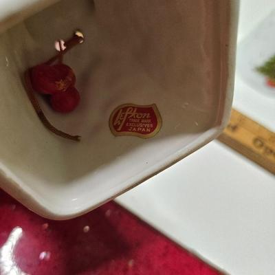Sale Photo Thumbnail #186: One has a crack - see pictures

General disclaimer: this is a previously owned, antique/vintage/retro item. This means that the product may have imperfections or indication of previous wear. Photos taken are to the best of our ability and represent the it