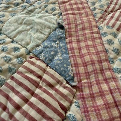 M529 Vintage Blue Patch Quilt