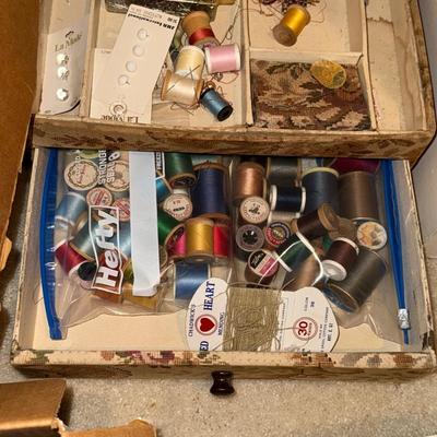 M530 Lot of Sewing Materials and Accessories