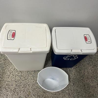 64 Gallon Toter Wheeled Garbage Bin & More (G-MG)