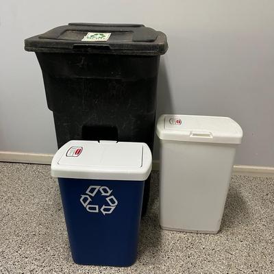64 Gallon Toter Wheeled Garbage Bin & More (G-MG)