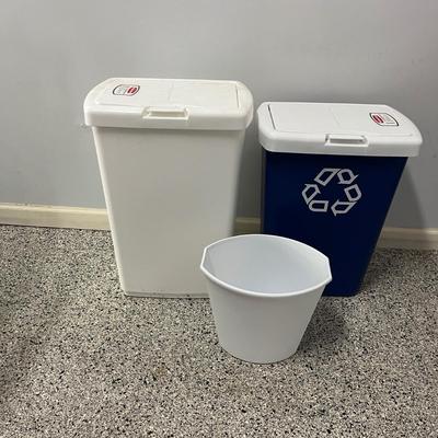64 Gallon Toter Wheeled Garbage Bin & More (G-MG)