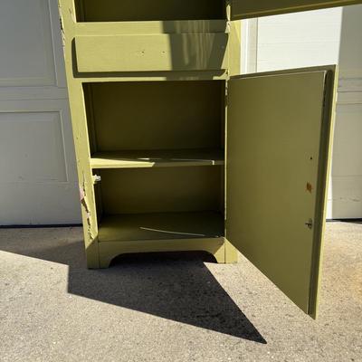 G532 Vintage Green Cabinet