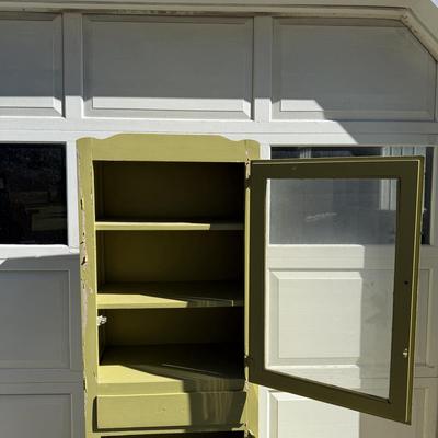 G532 Vintage Green Cabinet