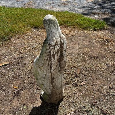 G534 Concrete Virgin Mary Statue