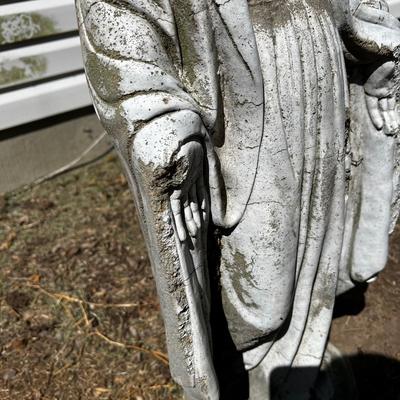 G534 Concrete Virgin Mary Statue