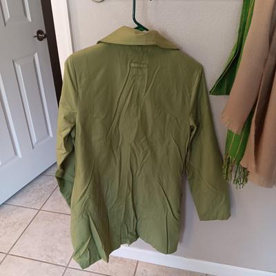 LADIES WEATHERPROOF GARMENT CO LIGHTWEIGHT JACKET WITH SCARVES SMALL