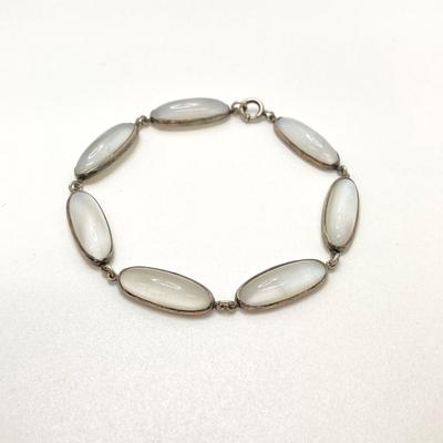 Sale Photo Thumbnail #679