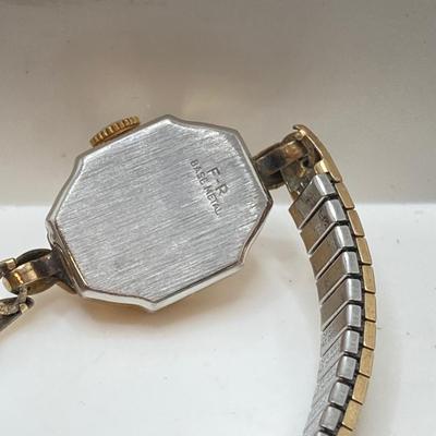 Sale Photo Thumbnail #828