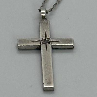 LOT 117: 925 Fine 20” Chain with Cross Pendant 2.4g and 925 Fine Box 24” Chain with Turquoise Cross 4.3 gtw