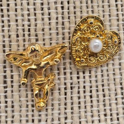 LOT 154jewelry: Religious Pendants, Pins and Holiday Themed Pins, Button Covers