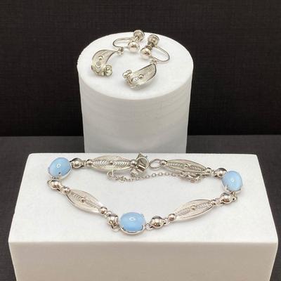 LOT 194: Sterling Jewelry Set - Necklace, Bracelet and Screw Back Earrings