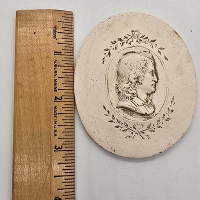 LOT 205: Grand Tour Intaglio Replicas- Great project pieces