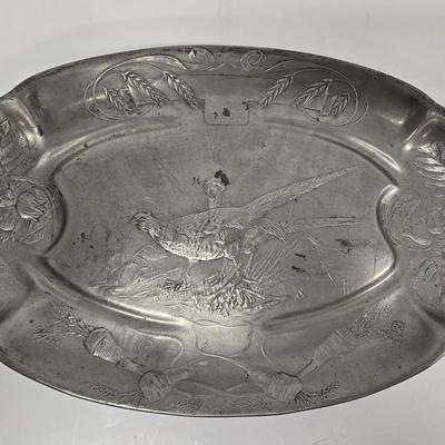 LOT 214: Wm.A. Rogers Oneida Silver plate Flatware, Hazel Atlas "Ribbon" Uranium Glass Shaker with Green Glass Shaker,...