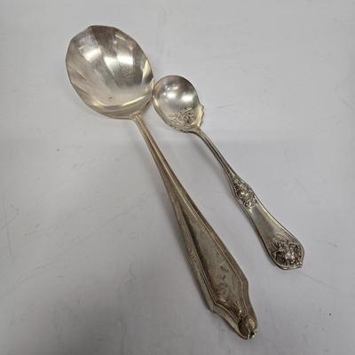 LOT 214: Wm.A. Rogers Oneida Silver plate Flatware, Hazel Atlas "Ribbon" Uranium Glass Shaker with Green Glass Shaker,...