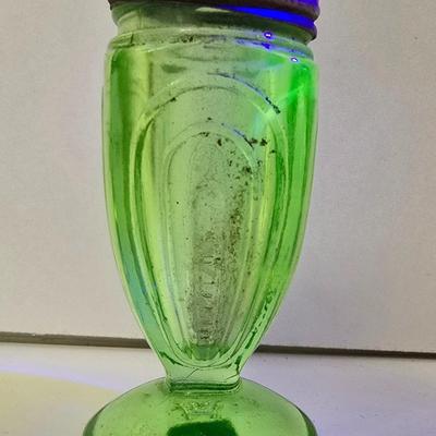 LOT 214: Wm.A. Rogers Oneida Silver plate Flatware, Hazel Atlas "Ribbon" Uranium Glass Shaker with Green Glass Shaker,...