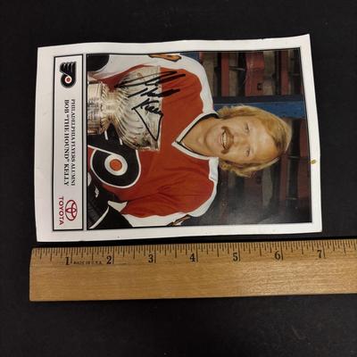 LOT 222: Autographed Canada Dry Philadelphia Flyers Banks, Bob Kelly Photograph & Unopened Can
