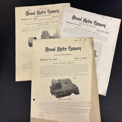 LOT 223: Collection of Vintage Catalogs & Manuels
