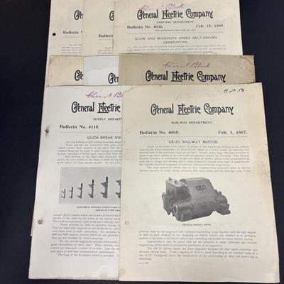 LOT 223: Collection of Vintage Catalogs & Manuels