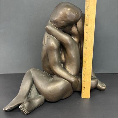 LOT 229: Vintage 1968 Lenardo Artworks Sculpture "Entwined Lovers"