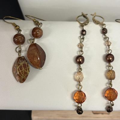 LOT 240: Fashion Jewelry Collection: Dana Buchana, Lia Sophia, Seasonal Whispers, Wooden Bangle, Pierced Earrings, Necklaces, Bracelets