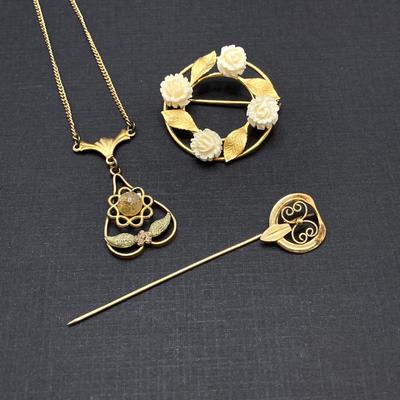 LOT 246: Vintage Gold Filled Jewelry Collection - Van Dell, Heart Locket, Brooch and More