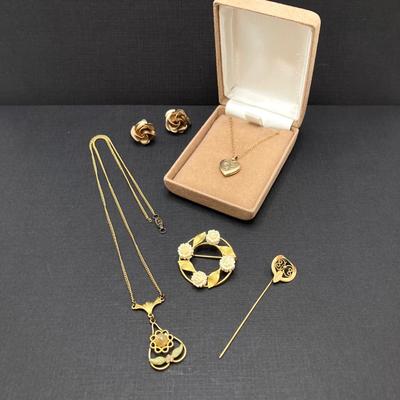 LOT 246: Vintage Gold Filled Jewelry Collection - Van Dell, Heart Locket, Brooch and More