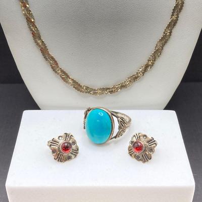 LOT 248: Sterling Silver Jewelry - Ring, Earrings and Chain - 18.4 gtw