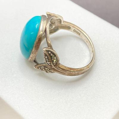 LOT 248: Sterling Silver Jewelry - Ring, Earrings and Chain - 18.4 gtw