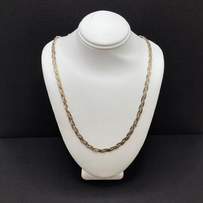 LOT 248: Sterling Silver Jewelry - Ring, Earrings and Chain - 18.4 gtw