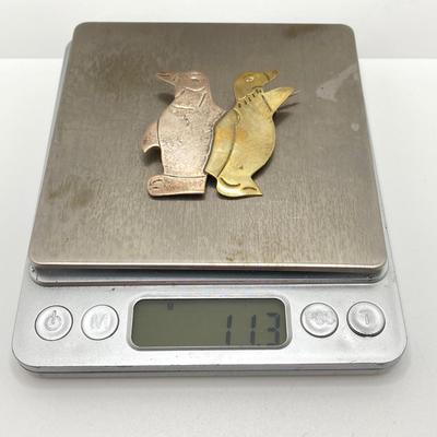LOT 249: Sterling 925 Mexico TD Two Tone Penquin Brooch Pin