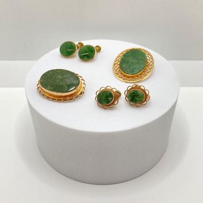 LOT 250: Vintage Moss Agate Gold Filled Collection - Pendant, Brooch and Screw Back Earrings