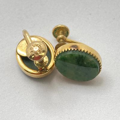 LOT 250: Vintage Moss Agate Gold Filled Collection - Pendant, Brooch and Screw Back Earrings