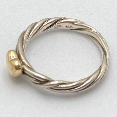 LOT 251: Gold and Sterling Two Tone Jewelry - 14K / 925 13.2 gtw