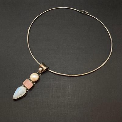 LOT 257: Sterling Choker with Gemstone Pendant Necklace - 35.8 gtw
