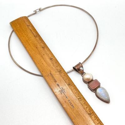 LOT 257: Sterling Choker with Gemstone Pendant Necklace - 35.8 gtw