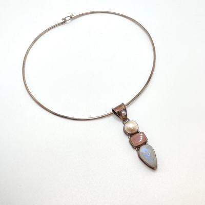 LOT 257: Sterling Choker with Gemstone Pendant Necklace - 35.8 gtw