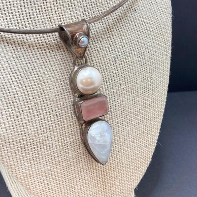LOT 257: Sterling Choker with Gemstone Pendant Necklace - 35.8 gtw
