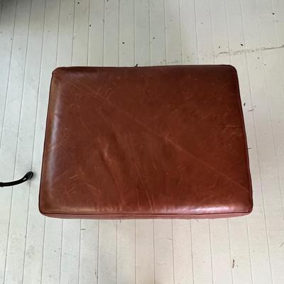 Leather Club Chair & Ottoman (SR-RG)