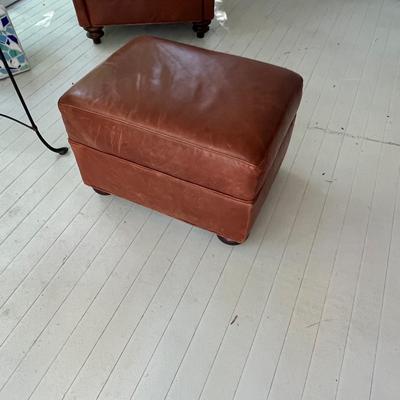 Leather Club Chair & Ottoman (SR-RG)