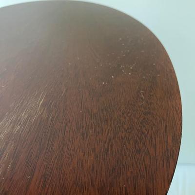 Three Footed Wooden Oval Shaped Side Table (G-MG)